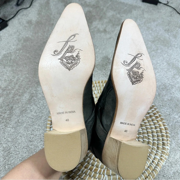 Free People Back Loop Ankle Cowboy Boots Pointed Toe Washed Black Western 40 - Picture 7 of 16